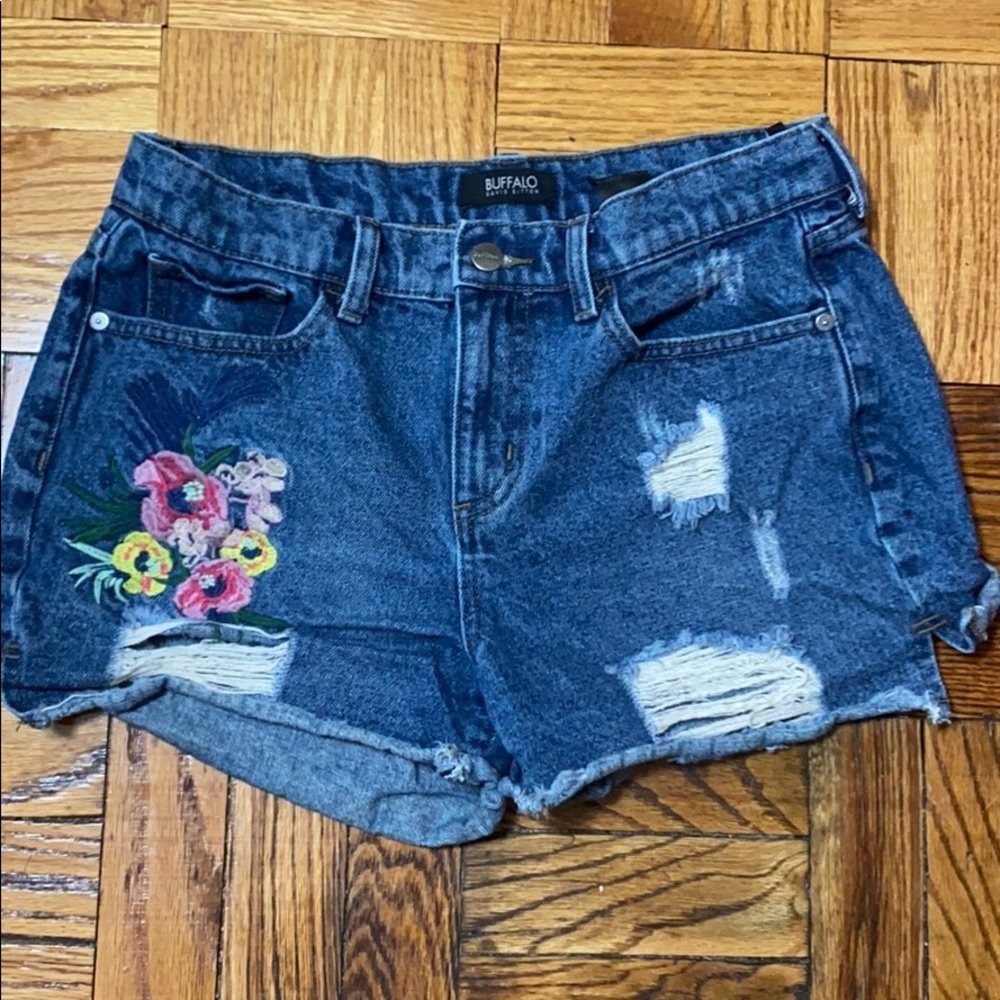 Buffalo distressed floral denim shorts size: 28